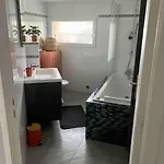 Holiday home Maison De Calme Lumineuse Proche Gare